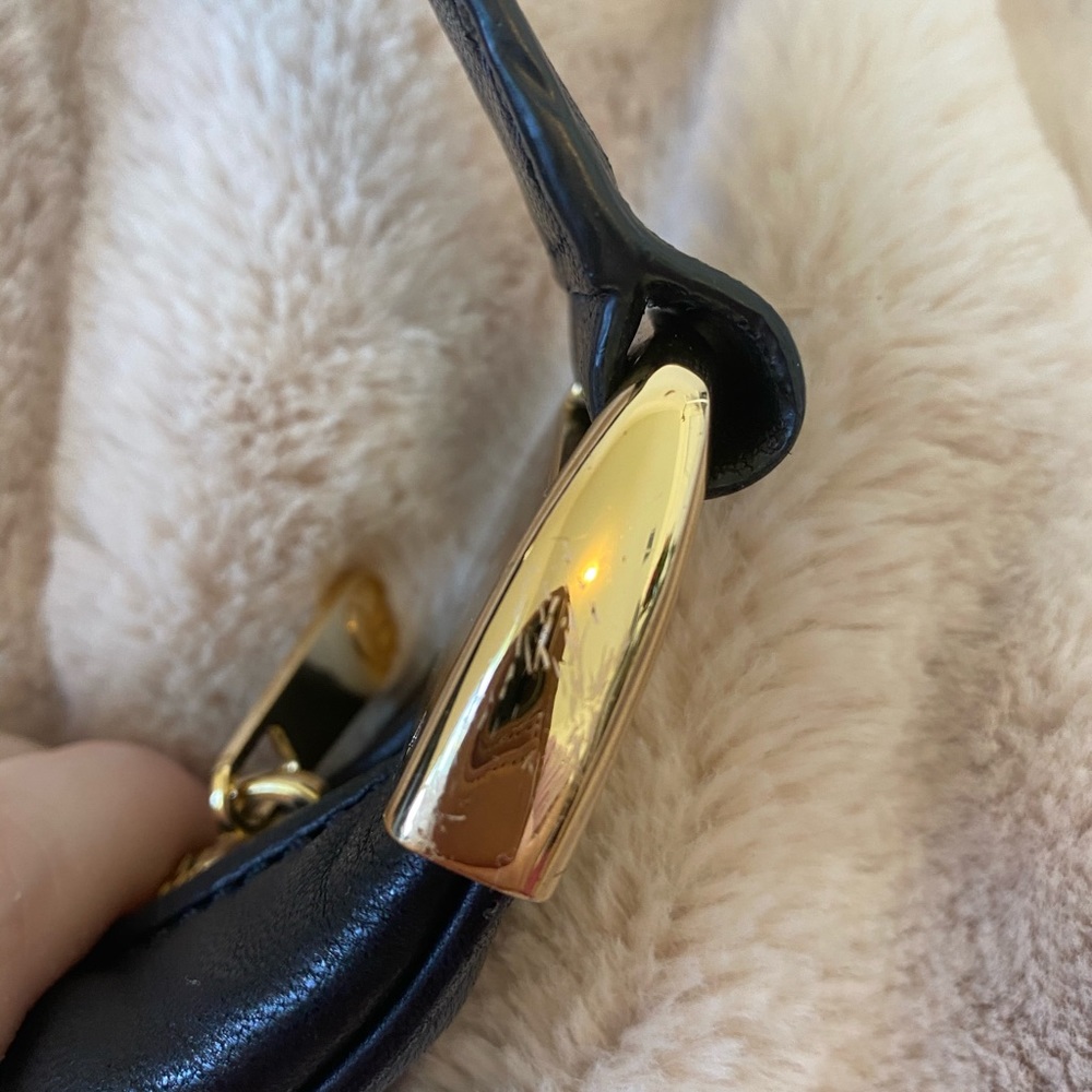 Michael Kors Leather Purse with Gold tone Hardware - Picture 4 of 8